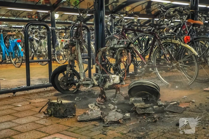Deelscooter van Go-Sharing opnieuw uitgebrand
