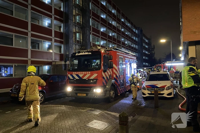 Kind gewond bij grote brand in flat