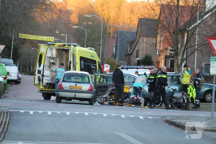 Fietser gewond door ongeval op kruising met personenauto
