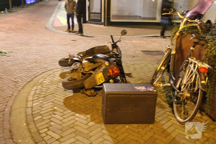 Scooterrijdster gewond na ongeval