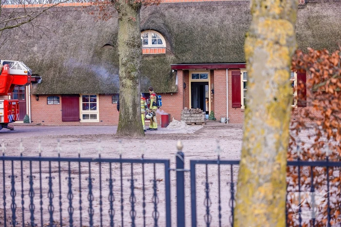 Voorbijgangers zien vonkenregen uit schoorsteen