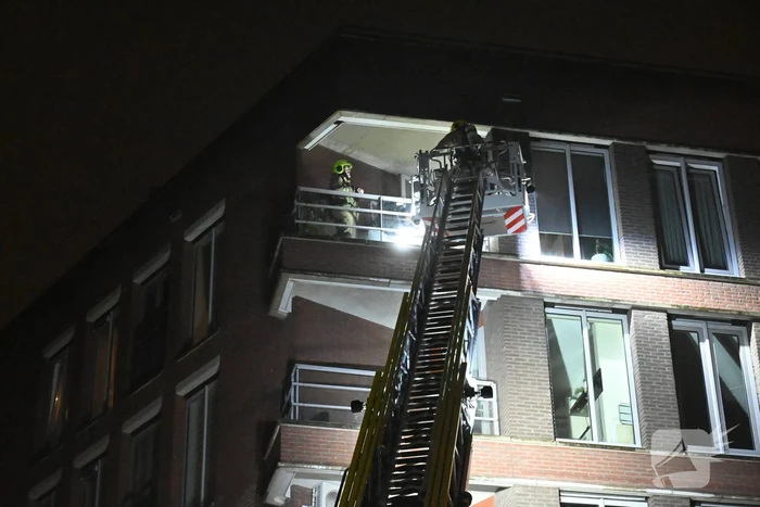 Elektrische fiets vliegt in brand tijdens opladen in woning