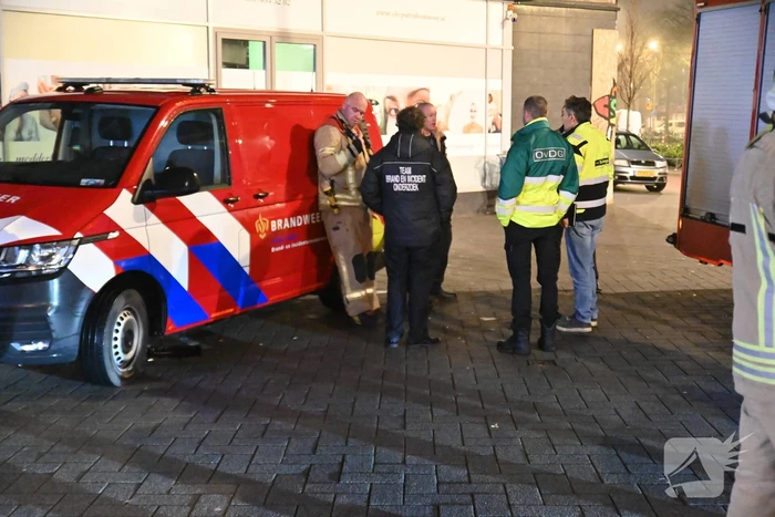 Elektrische fiets vliegt in brand tijdens opladen in woning