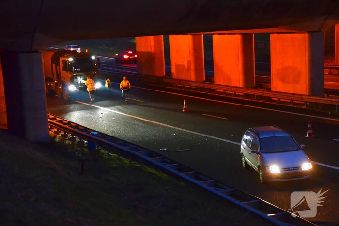 Meerder voertuigen betrokken bij botsing onder Aquaduct