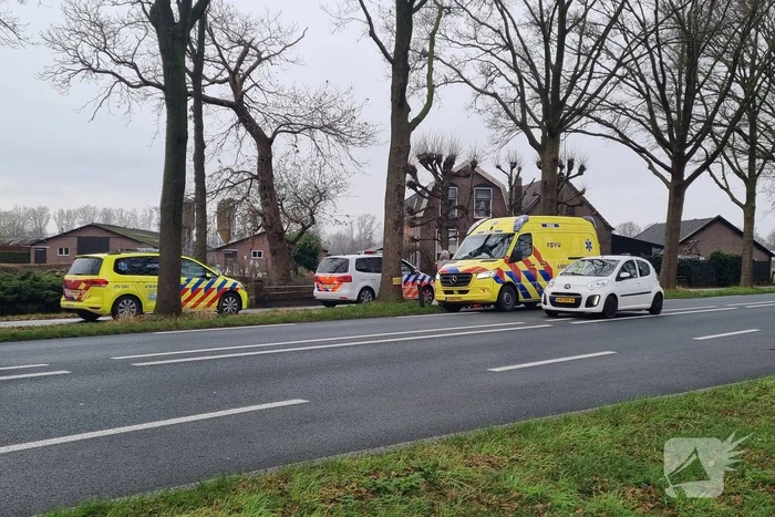Traumateam landt voor patiënt in ambulance