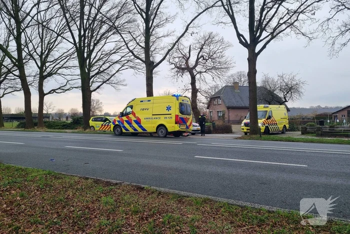 Traumateam landt voor patiënt in ambulance
