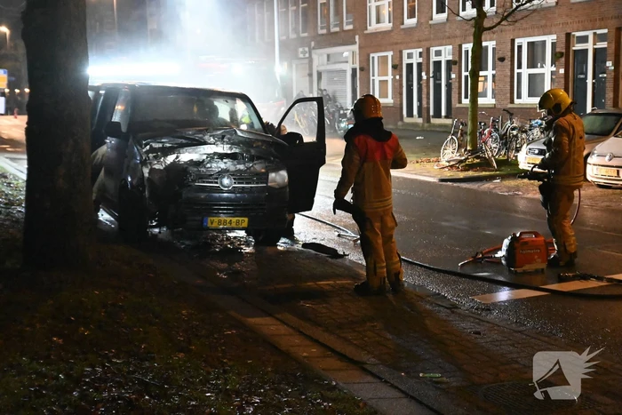 Bestelbus heeft forse schade door brand