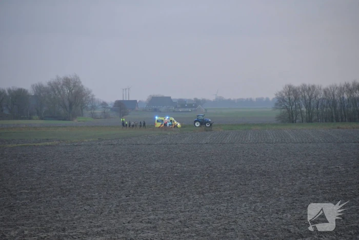 Ambulancehelikopter Medic01 landt in weiland