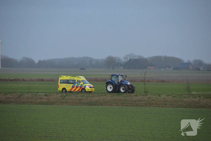 Ambulancehelikopter Medic01 landt in weiland