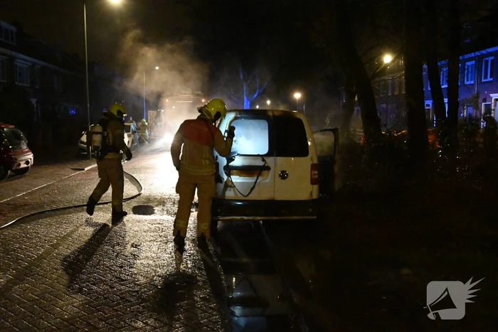 Bestelauto verwoest door brand