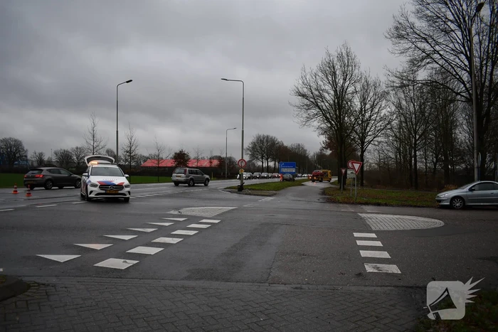 Schade bij aanrijding tussen twee auto's