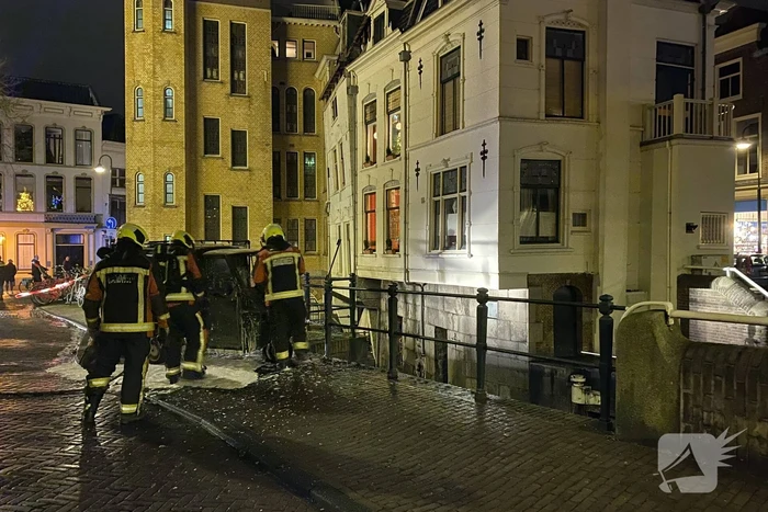 Piaggio brommobiel uitgebrand