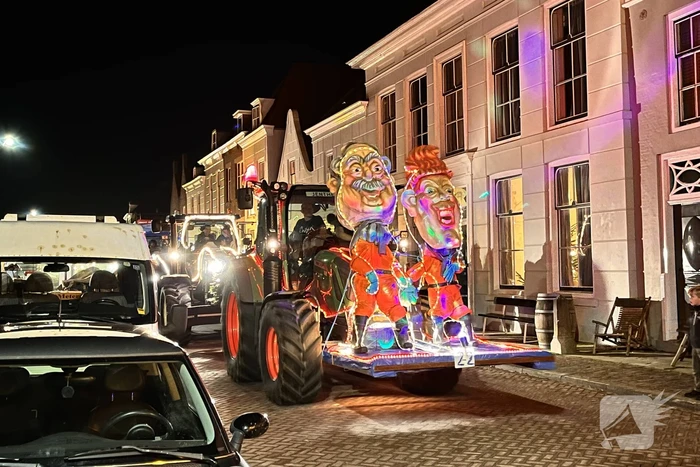 Lichtjesroute met 50 tractoren door Schouwen-Duiveland