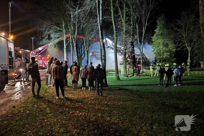 Uitslaande brand in leegstaande woning