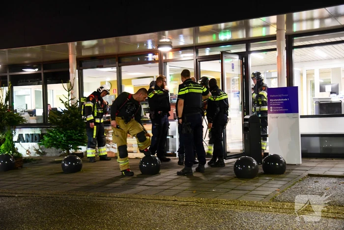 Brand in cel tbs-kliniek