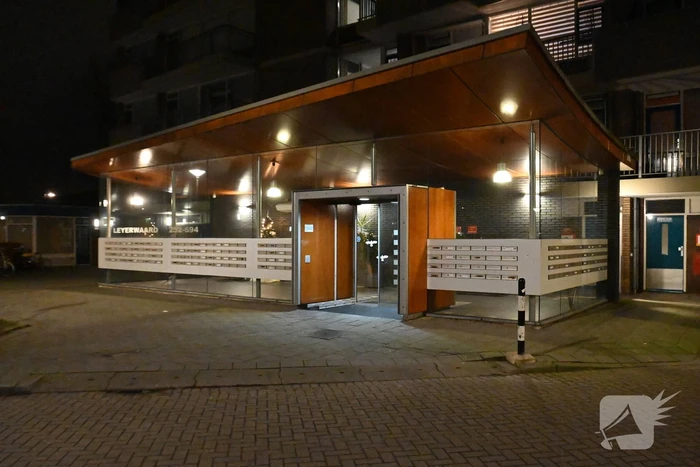 20 woningen zonder water na gesprongen leiding