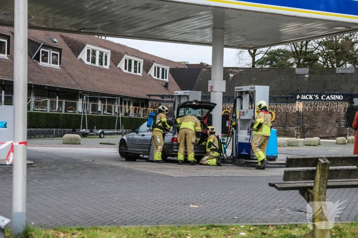 Auto lekt brandstof na tankbeurt