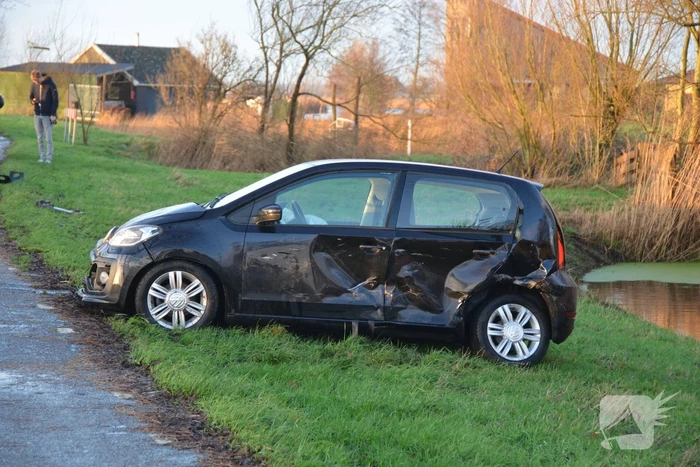Persoon gewond bij aanrijding tussen twee voertuigen