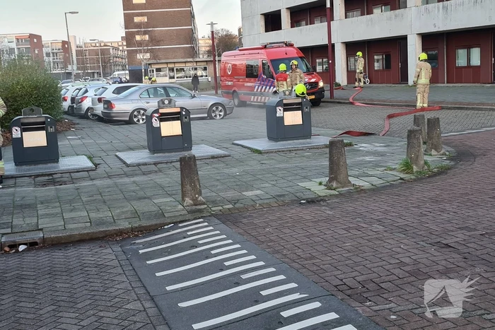 Brand ontstaan in ondergrondse container
