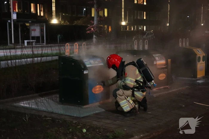 Rookontwikkeling bij brand in papiercontainer