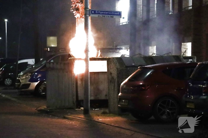 Containers verwoest door brand