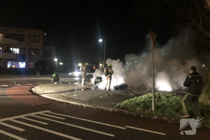 Meerdere scooters in brand