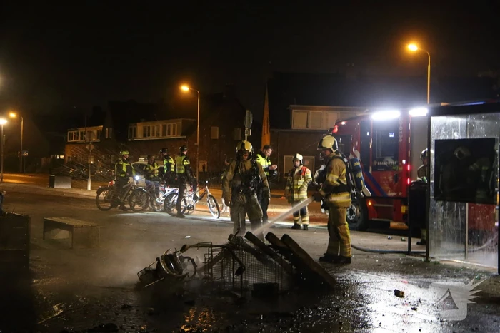 Veel politie ingezet bij buitenbrand