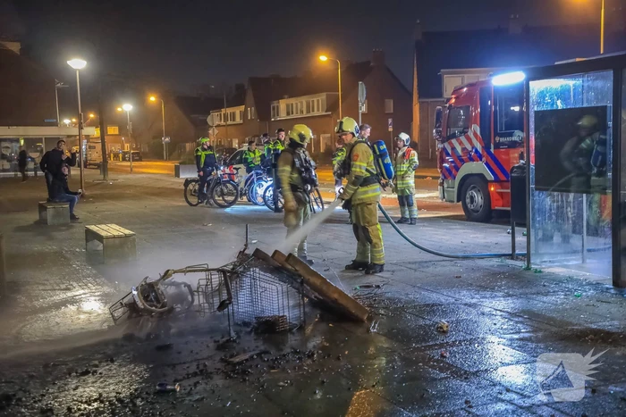 Veel politie ingezet bij buitenbrand