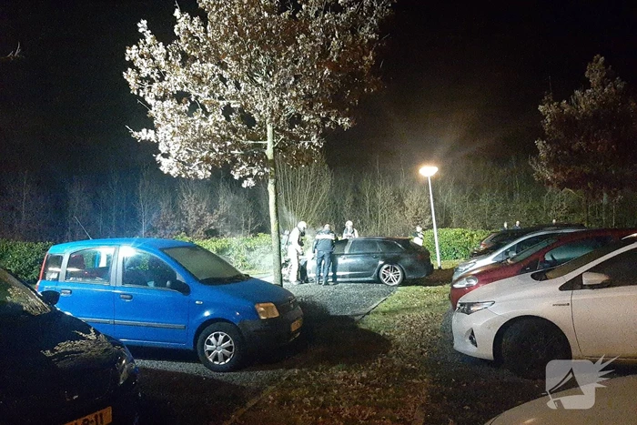 Veel rook door brand in auto