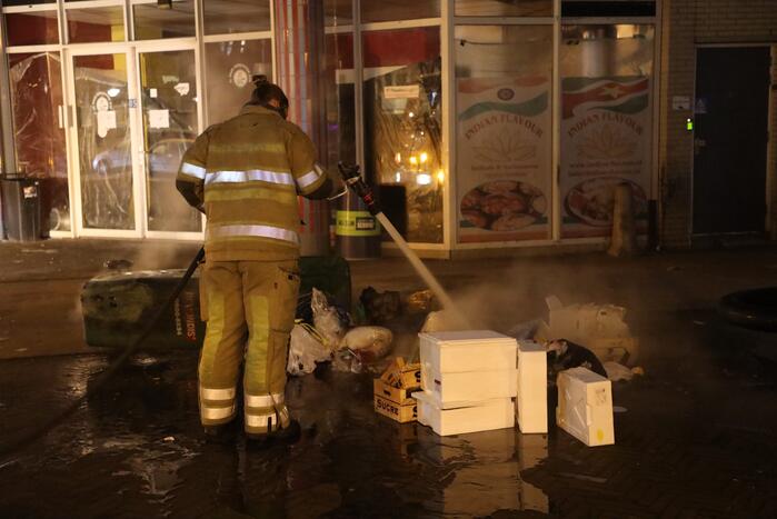 Brand in stapel karton