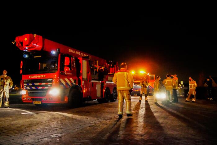 Deur opgebroken vanwege vlam in de pan