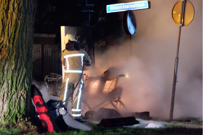 Winkelwagenbrand zorgt voor rookoverlast