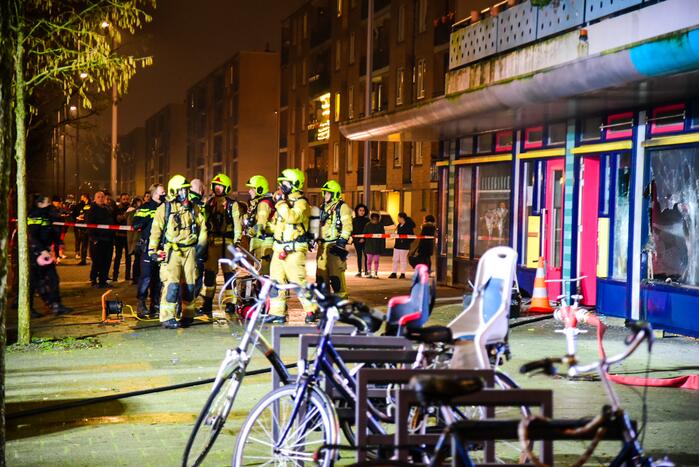 Brand na explosie in winkelpand