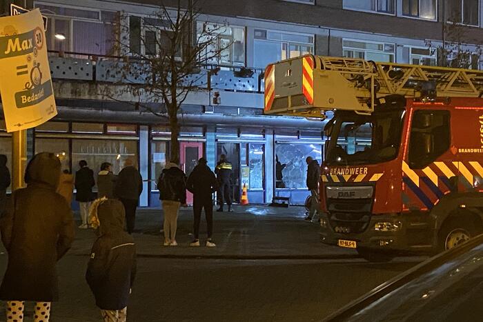 Brand na explosie in winkelpand