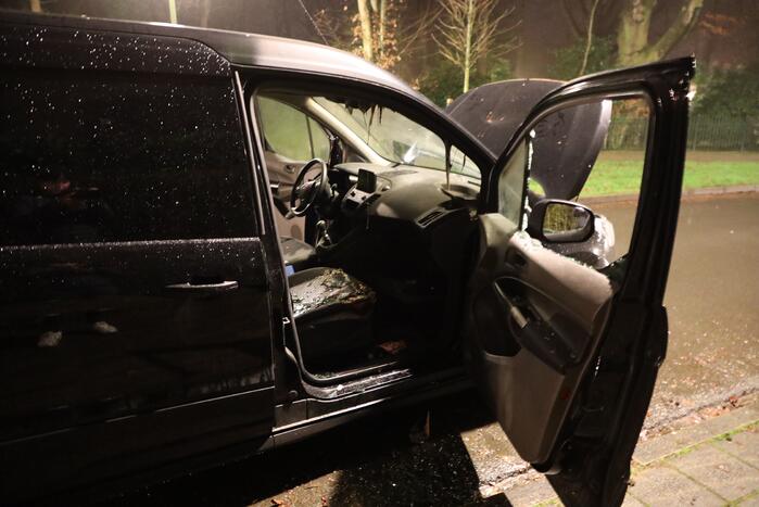 Forse schade na brand in bestelbus