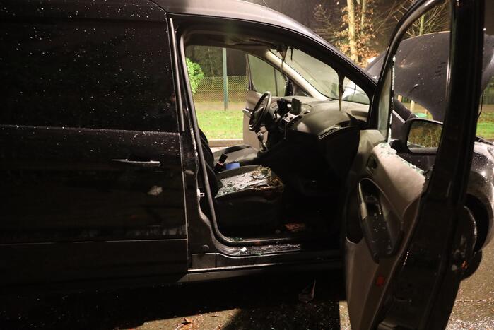 Forse schade na brand in bestelbus