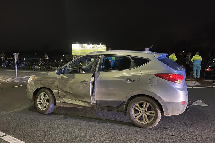 Veel schade bij ongeval tussen twee auto's