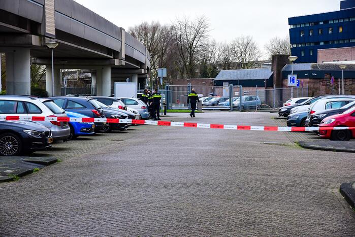 Persoon zwaargewond bij steekpartij