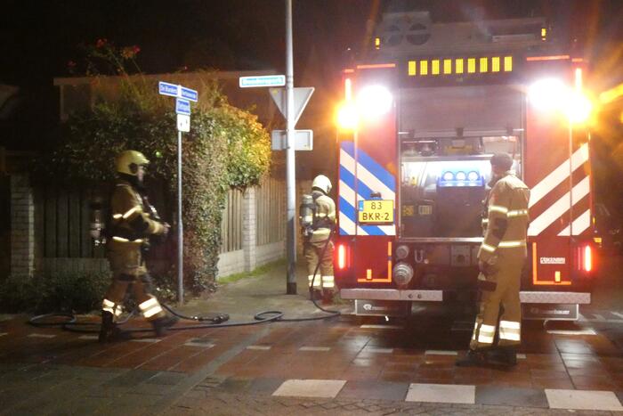 Kerstbomen in brand gestoken