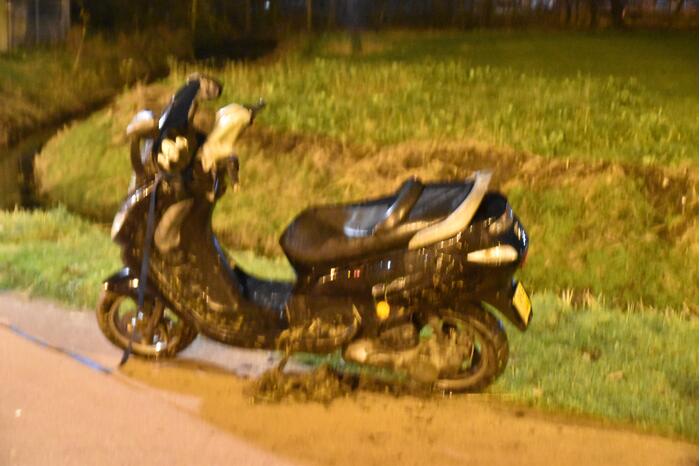 #Spijkenisse Bromfietser gewond bij eenzijding ongeval Nieuwe Westdijk Spijkenisse.