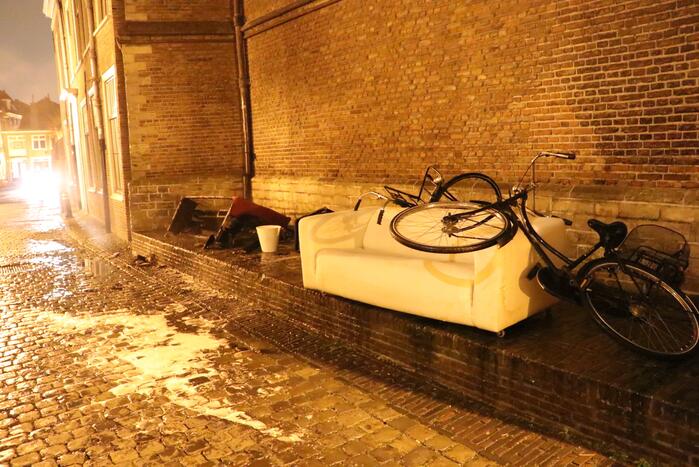 Bank gaat in vlammen op