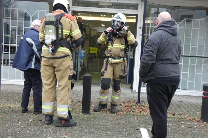 Veel rook bij brand in winkel