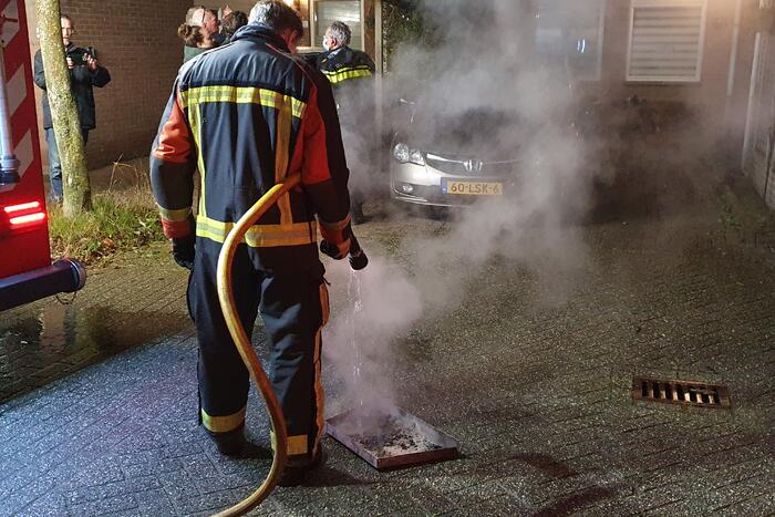 Brand in schoorsteen van woning