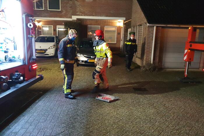 Brand in schoorsteen van woning