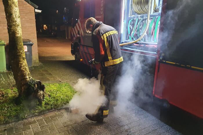 Brand in schoorsteen van woning