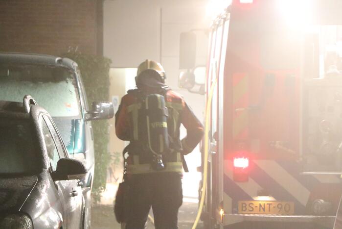 Veel rookontwikkeling bij brand in woning