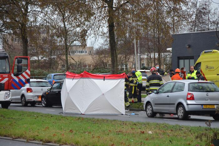 Ernstige aanrijding tussen twee auto's