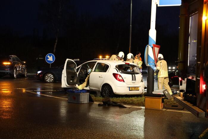 Persoon gewond bij botsing op kruising