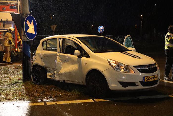 Persoon gewond bij botsing op kruising