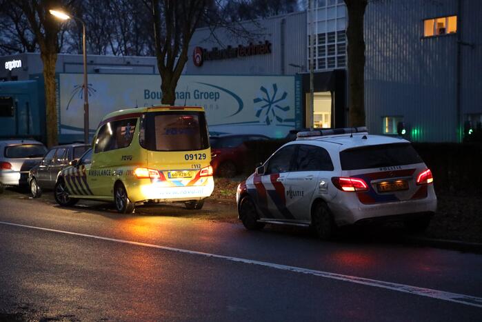 Fietser gewond bij botsing met auto